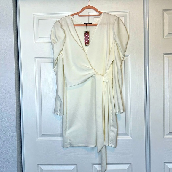 Boohoo Plus Puff Sleeve Wrap Tie Waist Dress - Picture 1 of 5